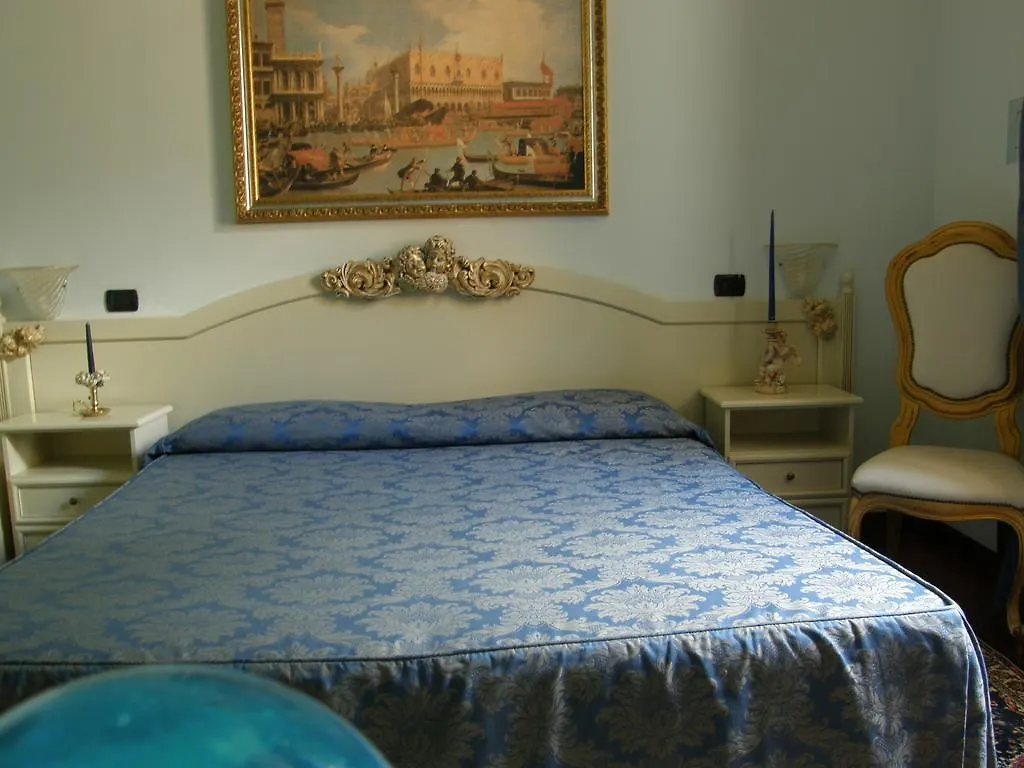 Residence Meuble' Cortina Quinto Di Treviso イタリア