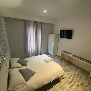 Moshi Moshi Bed & Breakfast Rome